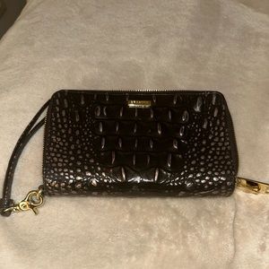 FLASH SALE!!!!!Brahmin wristlet wallet